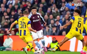 Jadon-Sancho-gay-that-vong