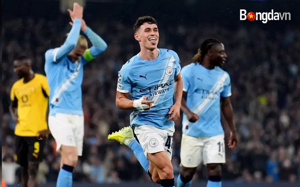 Phil Foden tỏa sáng – Man City thấy lại ngôi sao quen thuộc 2 Tuong lai cua Foden va Man City