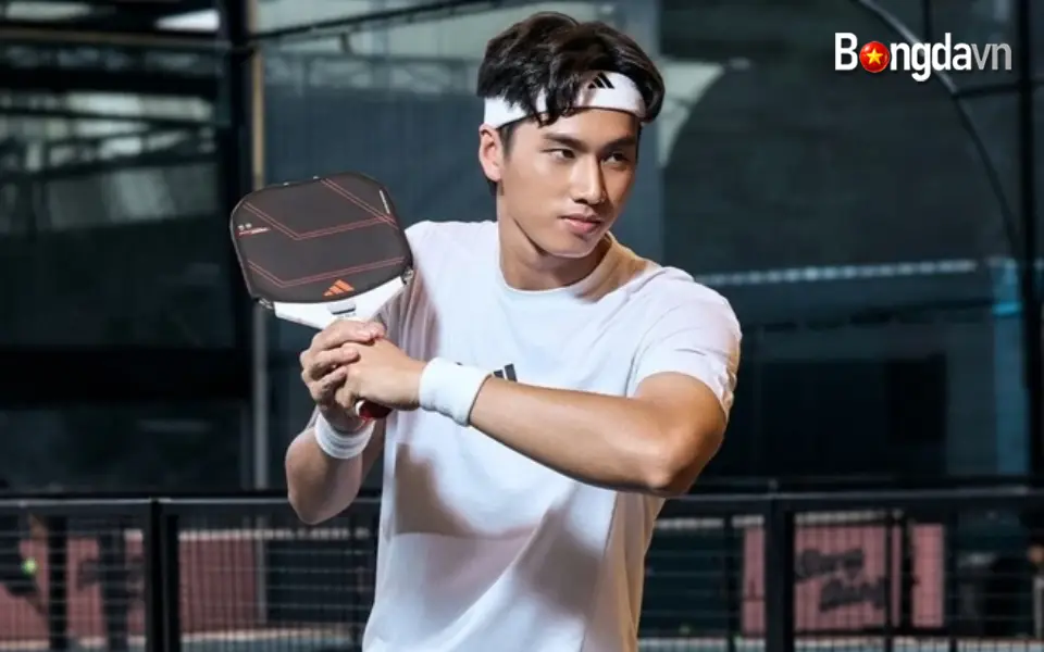 clip quảng bá vợt pickleball trên Instagram của adidas Việt Nam đang thu hút sự chú ý