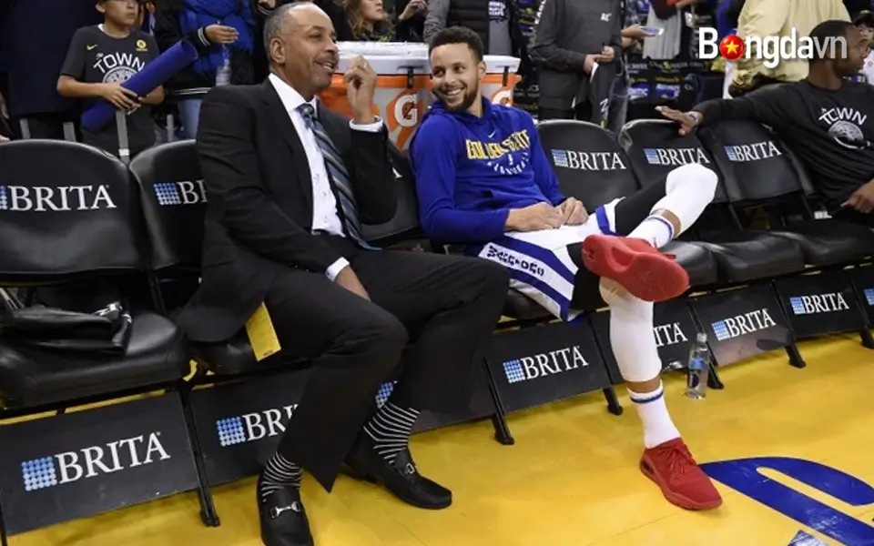 Dell Curry (trái) và Stephen Curry
