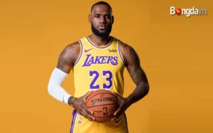 LeBron James bị ném đá vì quảng cáo mới nhất cùng Nike