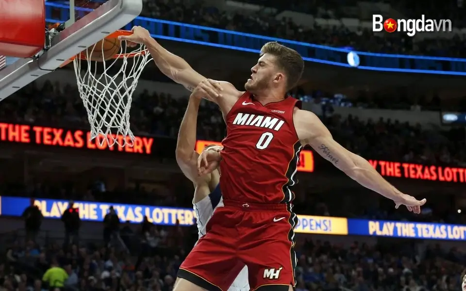 10 Cầu thủ cao nhất tại giải bóng rổ NBA 15 Meyers Leonard