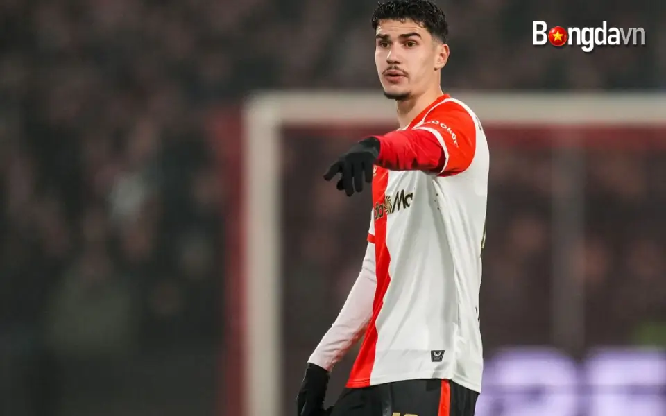 shaqueel-van-persie-europa-league