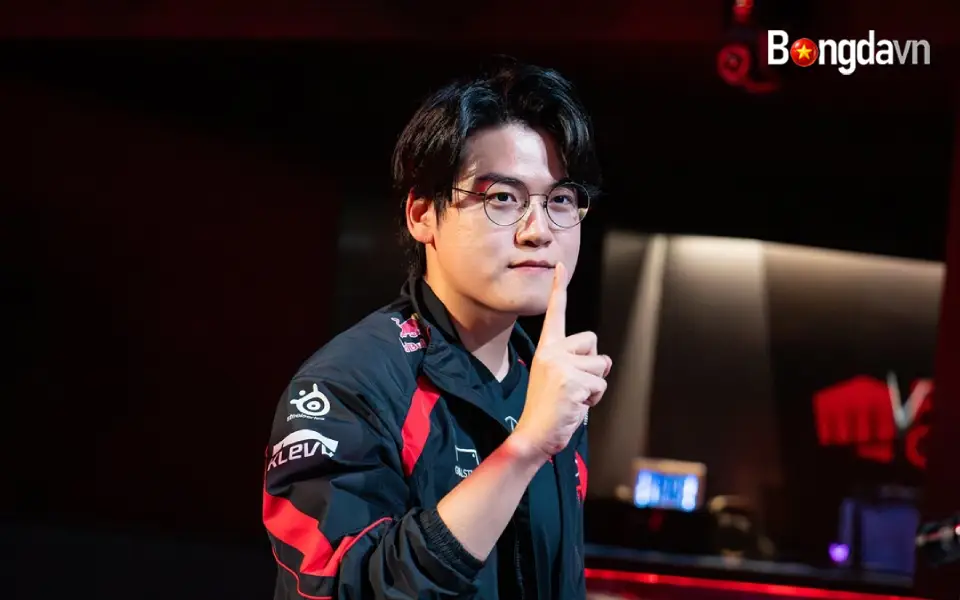 Theo thông tin từ fan HLE thì tòa nhà gaming house của đội tuyển này nằm ở khu biệt lập