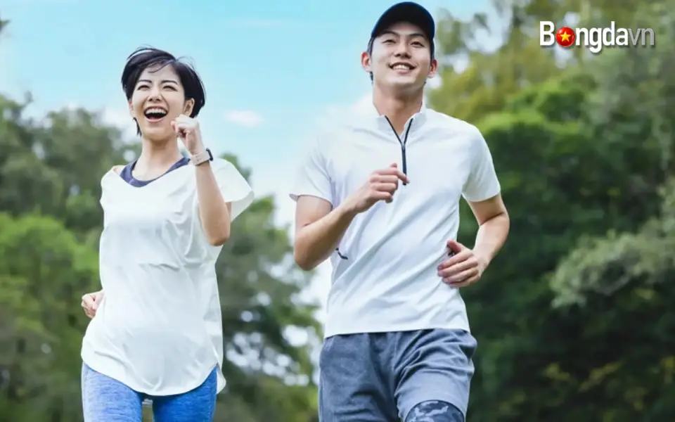 Phong trào pickleball: Phụ nữ nên tiếp tục theo đuổi hay chuyển sang đi bộ để an toàn hơn? 2 Vì sao ngày càng nhiều chuyên gia khuyên phụ nữ nên ưu tiên… đi bộ?