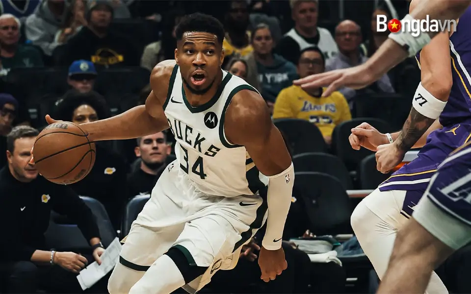 Giannis Antetokounmpo trở lại và khẳng định vị trí của mình tại Milwaukee Bucks