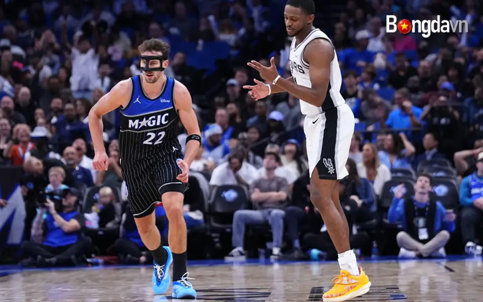 Hàng công Spurs 'lột xác' ngoạn mục nhờ sự dẫn dắt của De'Aaron Fox