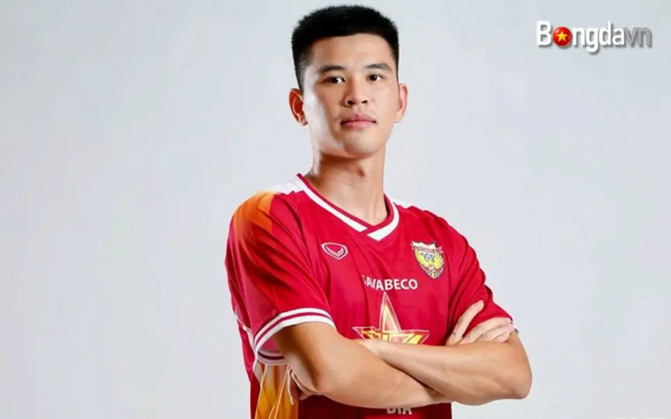 Hậu vệ trẻ Quốc Dân đang khoác áo Hồng Lĩnh Hà Tĩnh
