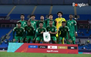 HLV Kim Sang Sik và U23 Việt Nam sắp đối đầu cựu danh thủ bóng đá Italia