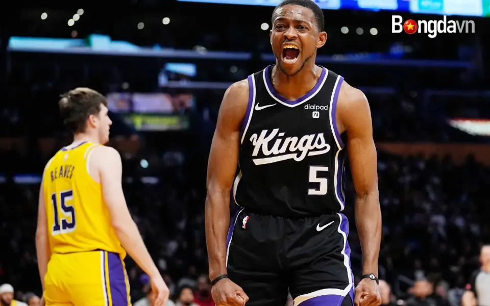 Khâu triển khai bóng và dứt điểm của Spurs đã sắc bén hơn nhiều nhờ sự góp mặt trở lại của Fox