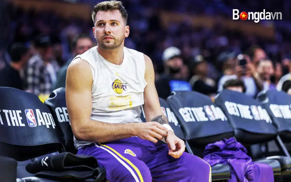 Luka Doncic dẫn đầu giải đấu: 35,3 điểm, 8,9 rebound, 8,9 kiến tạo, 1,6 cướp bóng