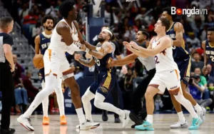 NBA thông báo án phạt cấm thi đấu đối với trận Suns-Pelicans