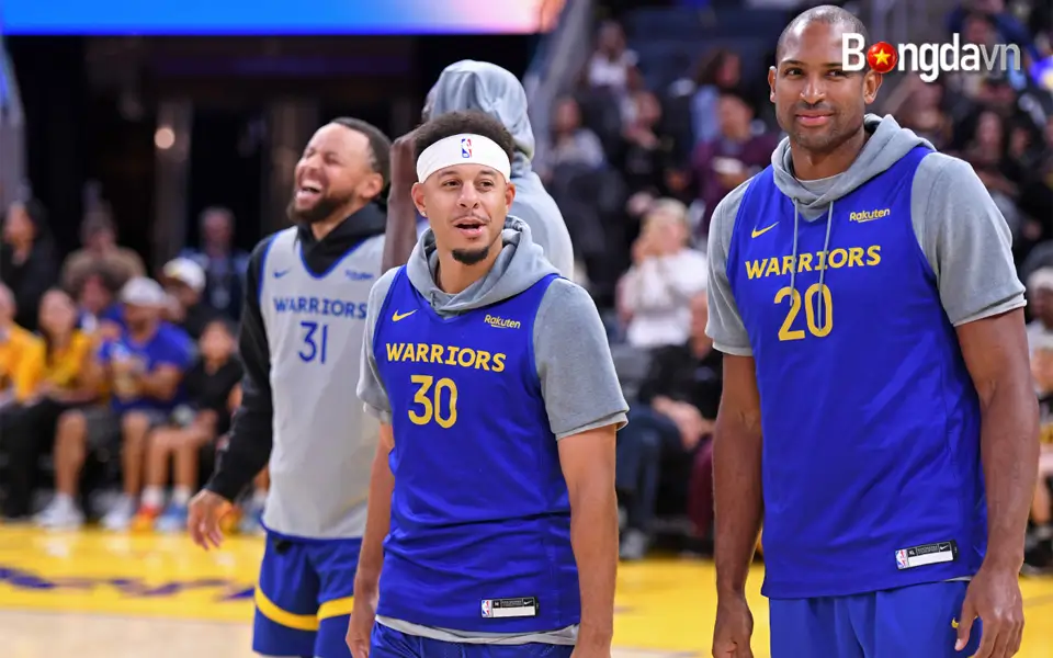 Seth Curry đã huấn luyện tại Golden State trước khi bị loại vào ngày 18 tháng 10