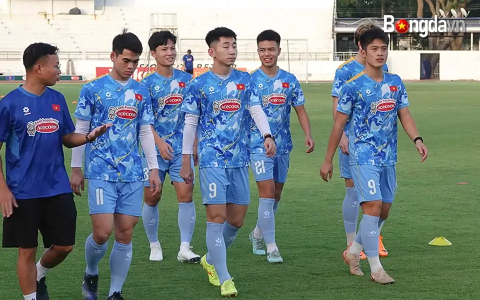 Sự quen thuộc với sân bãi và khung giờ thi đấu