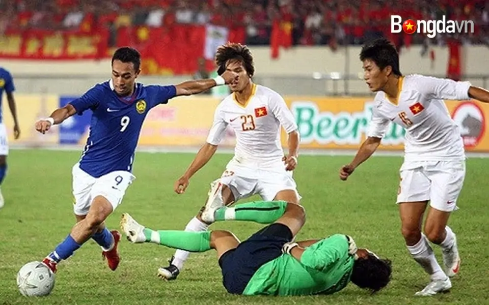 Thầy trò Henrique Calisto thua đau 0-1 trong trận chung kết SEA Games 2009