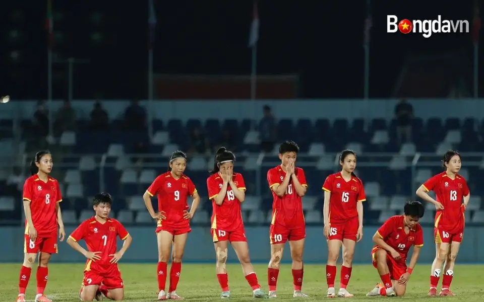 Việt Nam thua Philippines thua đau đớn tại trận chung kết bóng đá nữ SEA Games 33