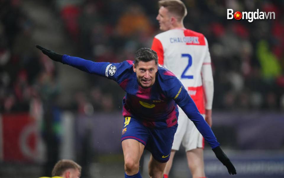 Lewandowski vs Slavia