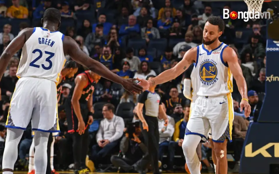 Curry và Draymond Green vắng mặt trong chuyến làm khách tại Minnesota