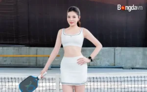 Hoa hậu Kỳ Duyên khoe visual sáng bừng trên sân pickleball