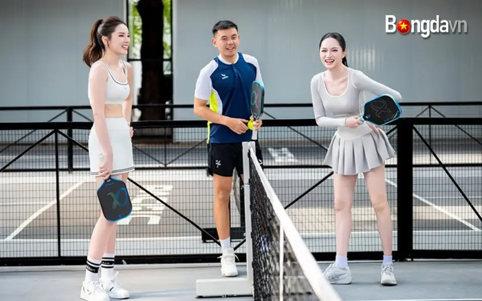 Hoa hậu Kỳ Duyên sáng bừng trên sân pickleball cùng Lý Hoàng Nam