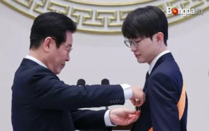 Loạt đãi ngộ dành cho Faker sau khi nhận Huân chương Công trạng