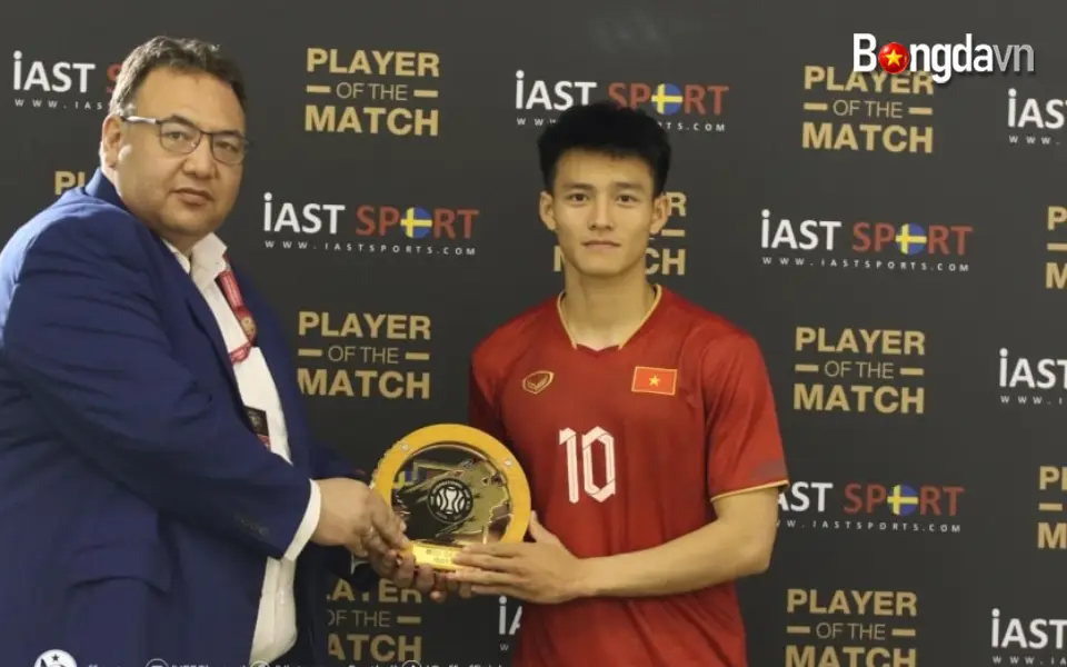 Tái đấu Kyrgyzstan, Thanh Nhàn là niềm hy vọng số 1 của thầy Kim 4 Thanh Nhàn từng nhận giải MVP khi đối đầu U23 Kyrgyzstan cách đây 2 năm