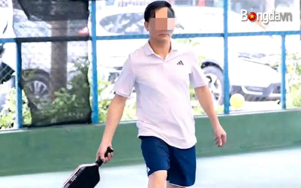 Bí thư xã bị “tố” bỏ lớp bồi dưỡng, đi đánh giải "Pickleball tình yêu U90+" nhận án kỷ luật 2 UBKT Tỉnh ủy Gia Lai quyết định khiển trách 3 cán bộ