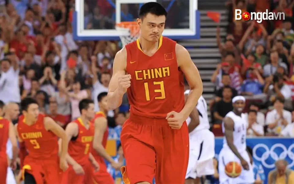 Yao Ming được di truyền chiều cao cực khủng từ bố mẹ