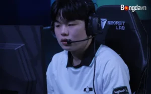DK thua T1 theo cách vô cùng bạc nhược
