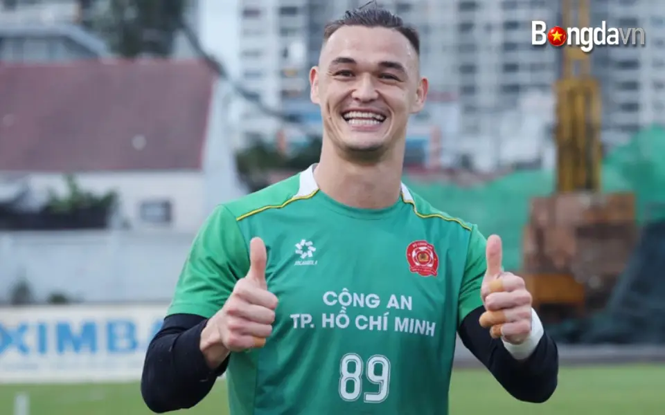 Patrik Lê Giang khiến việc lựa chọn thủ môn tại ĐT Việt Nam thêm phần gay cấn
