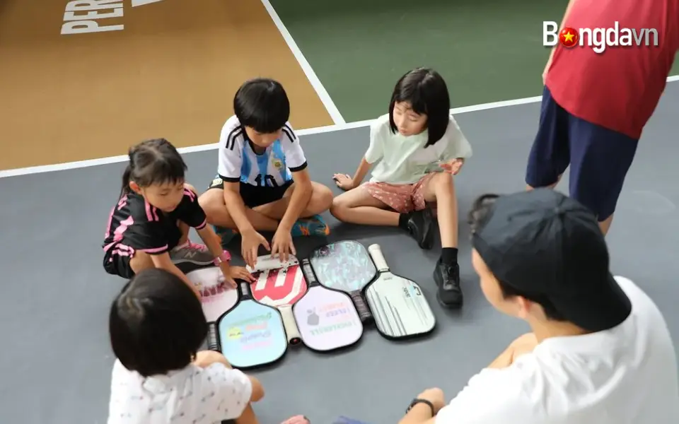 Trẻ em có nên học pickleball sớm hay không? 2 Pickleball – “cơn sốt” mới trong lựa chọn thể thao cho trẻ