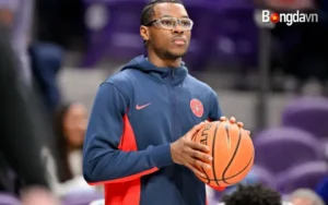 Quý tử nhà LeBron James bắt đầu sự nghiệp đại học từ ghế dự bị