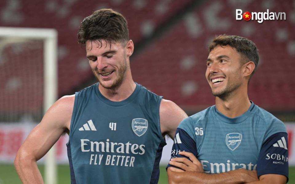 Arteta tính toán ra sao với Rice và Zubimendi ở Arsenal? 2 Declan rice va zubimendi