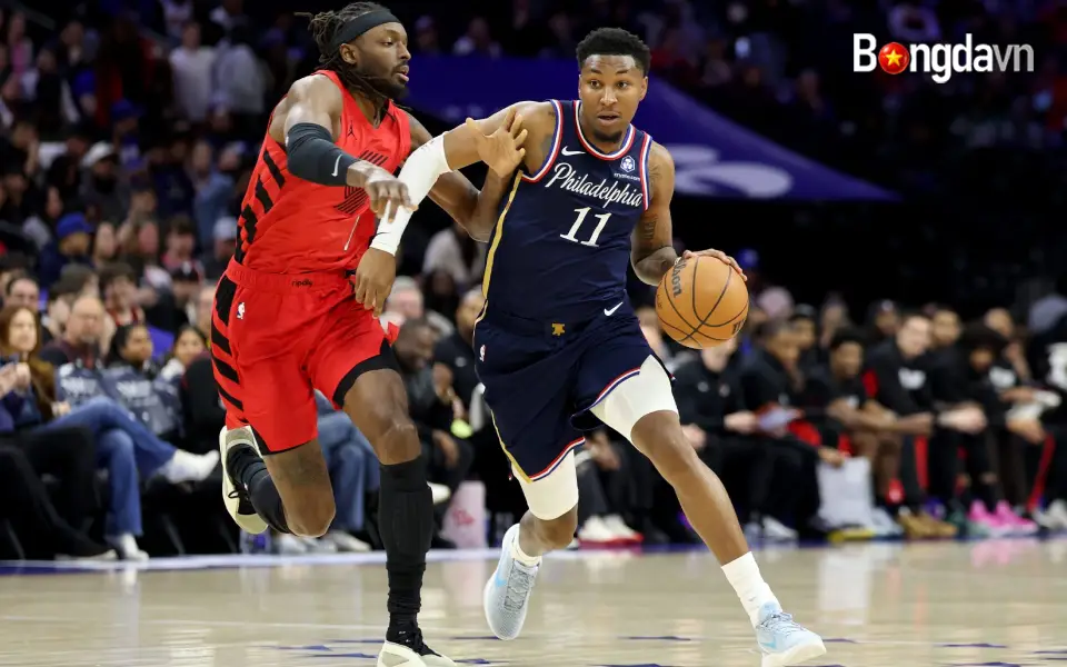 Justin Edwards ghi được 21 điểm cho Sixers vào Chủ nhật