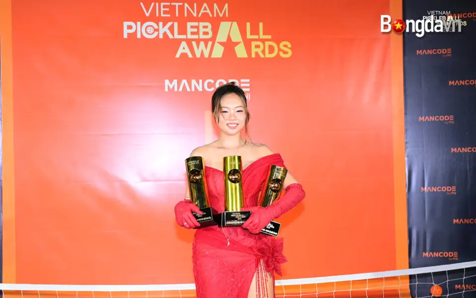 Nữ Hoàng Pickleball Sophia Phương Anh Lên Ngôi