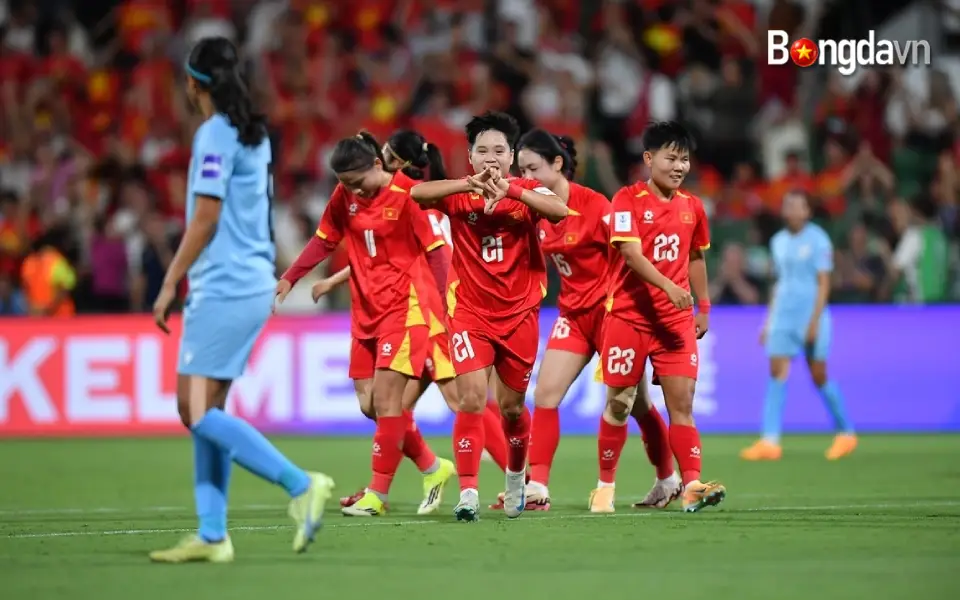 TUyển nũ việt nam thắng ấn độ 2-1