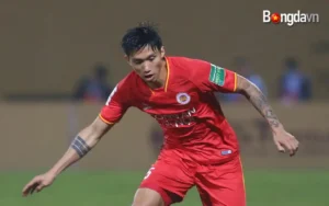 Đoàn Văn Hậu gia hạn hợp đồng với CLB Công an Hà Nội