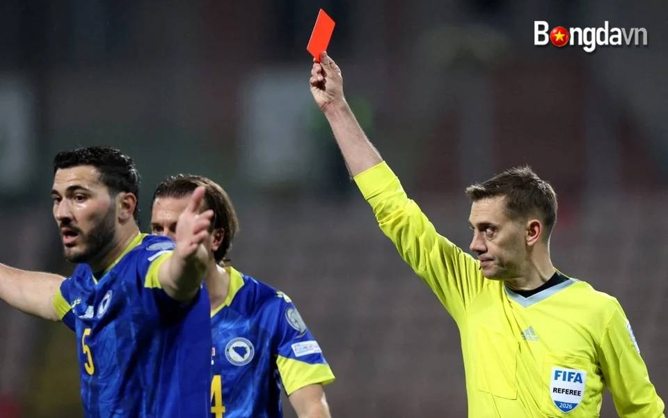 bastoni red card