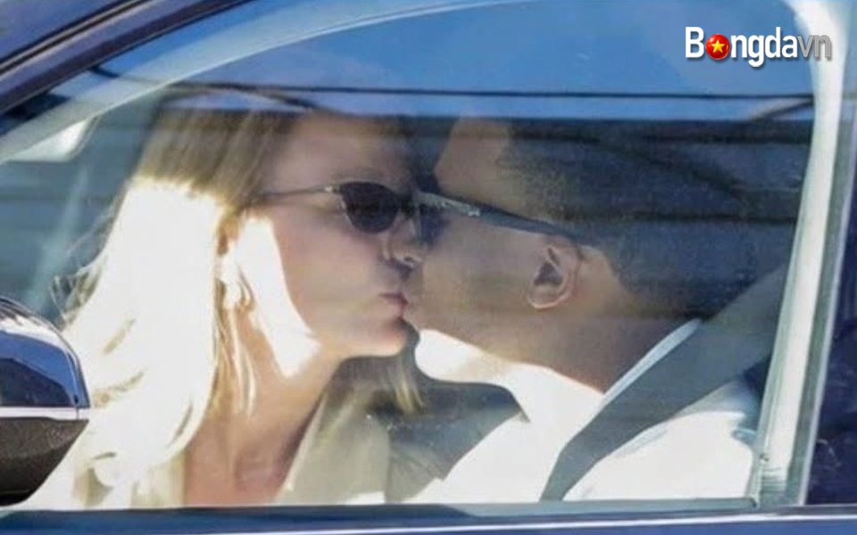 Kylian Mbappe và chuyện tình đẹp với nữ diễn viên Ester Exposito 3 mbppe gf