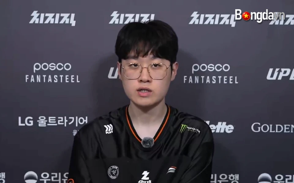 Zeus cũng thừa nhận LCK Cup cả đội còn rất rời rạc trong việc thi đấu