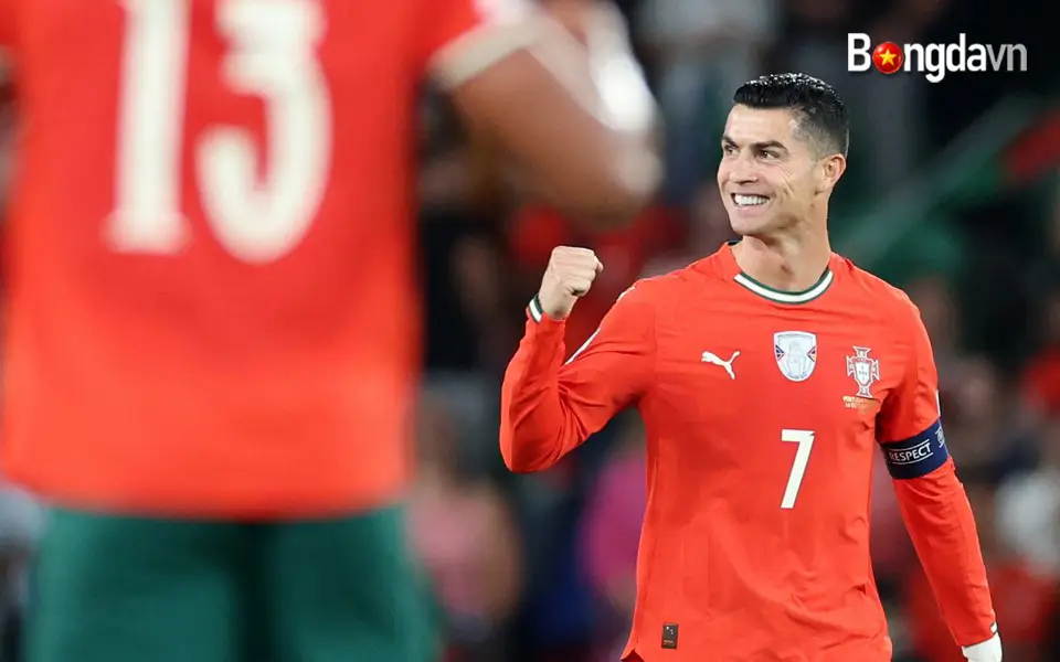 Cristiano Ronaldo: World Cup 2026 Chưa Phải "Điệu Nhảy Cuối Cùng"? Tham Vọng Đá Đến Năm 45 Tuổi 2 3 Lý Do Khiến "Kịch Bản Điên Rồ" Này Trở Thành Hiện Thực