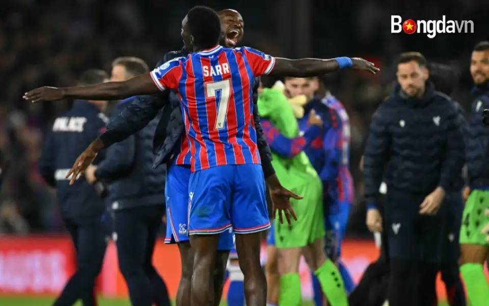 Aston Villa quyết đấu Freiburg tại Chung kết Europa League Istanbul