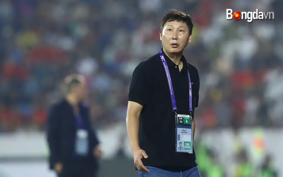 Cơn Đau Đầu Dễ Chịu Của HLV Kim Sang Sik