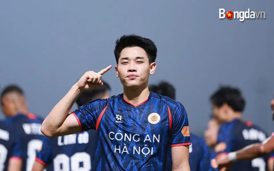 Cú Hích Từ Đình Bắc Định Đoạt Nửa Đầu Trận Đấu
