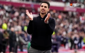 HLV Mikel Arteta dành lời khen cho tổ trọng tài và VAR