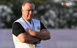 Huấn luyện viên Dick Advocaat dẫn dắt đội tuyển Curacao tại World Cup 2026