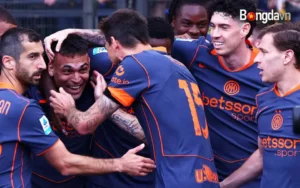 Inter Milan đè bẹp Lazio 3-0 ở vòng 36 Serie A