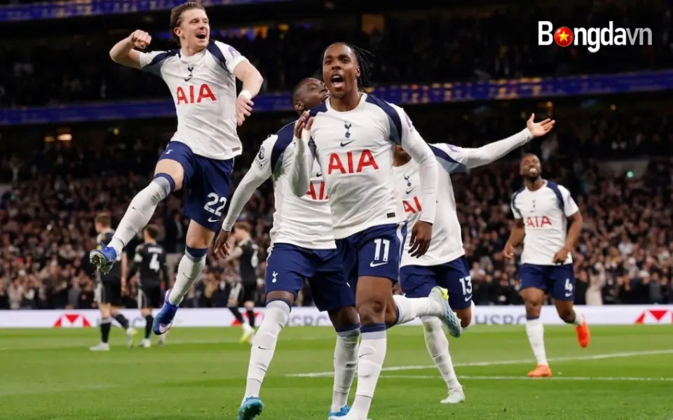 Tottenham Tự Làm Khó Mình Trong Cuộc Đua Trụ Hạng 2 Khoảnh Khắc Tel Ăn Mừng Bàn Thắng Tung Lưới Leeds United