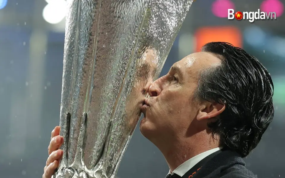 Kỷ Lục Gia Unai Emery 5 Lần Nâng Cúp Europa League