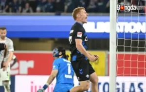 Paderborn thăng hạng Bundesliga